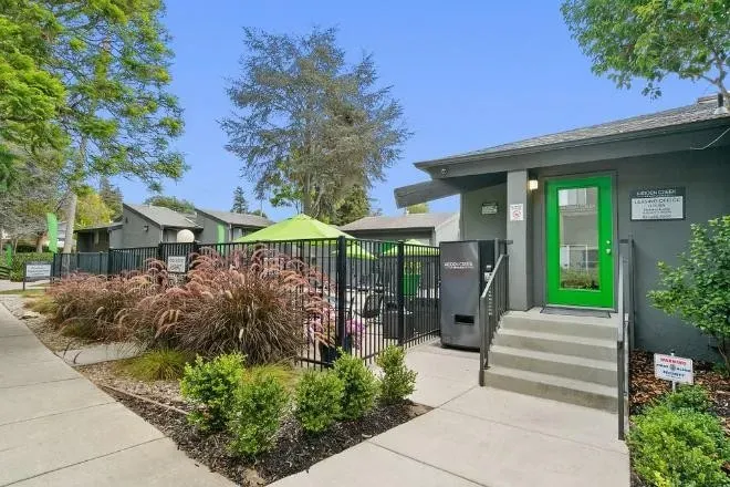 2 Bed 1 Bath Contemporary High-Rise Condo in Santa Cruz, CA - 2