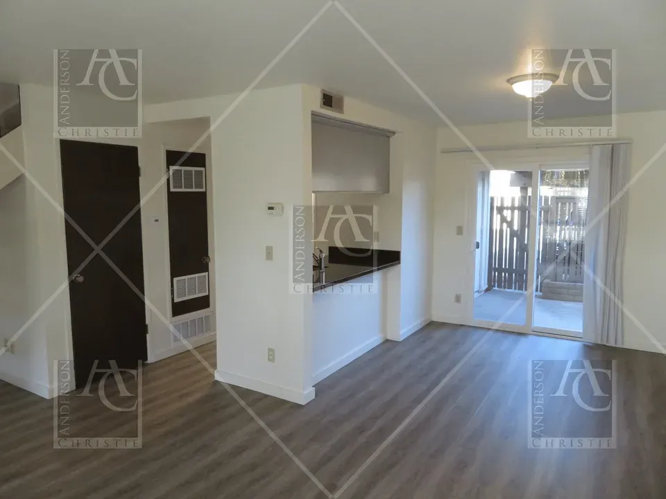 2 Bed 1 Bath Contemporary High-Rise Condo in Santa Cruz, CA