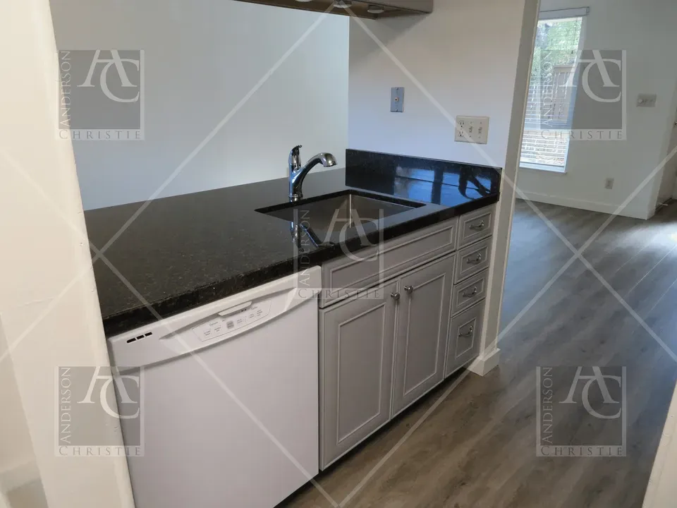 2 Bed 1 Bath Contemporary High-Rise Condo in Santa Cruz, CA - 5