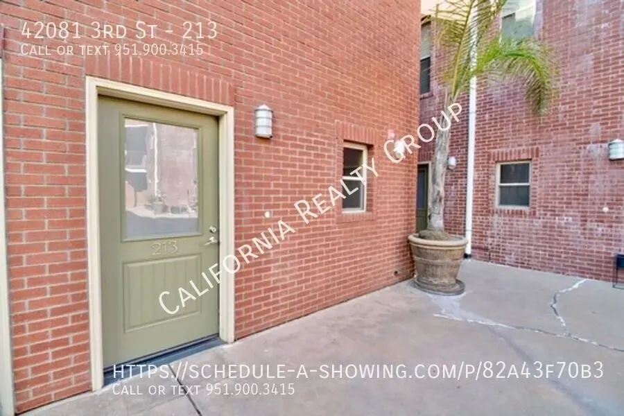2 Bed 1 Bath Contemporary High-Rise Condo in Temecula, CA - 4