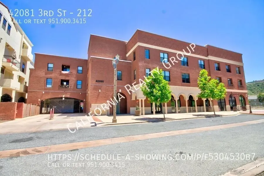 2 Bed 1 Bath Contemporary High-Rise Condo in Temecula, CA - 1