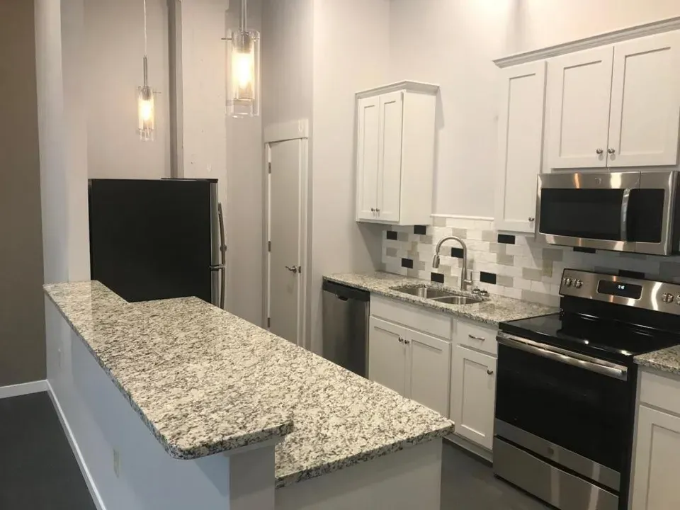 2 Bed 1 Bath Contemporary High-Rise Condo in Topeka, KS - 1