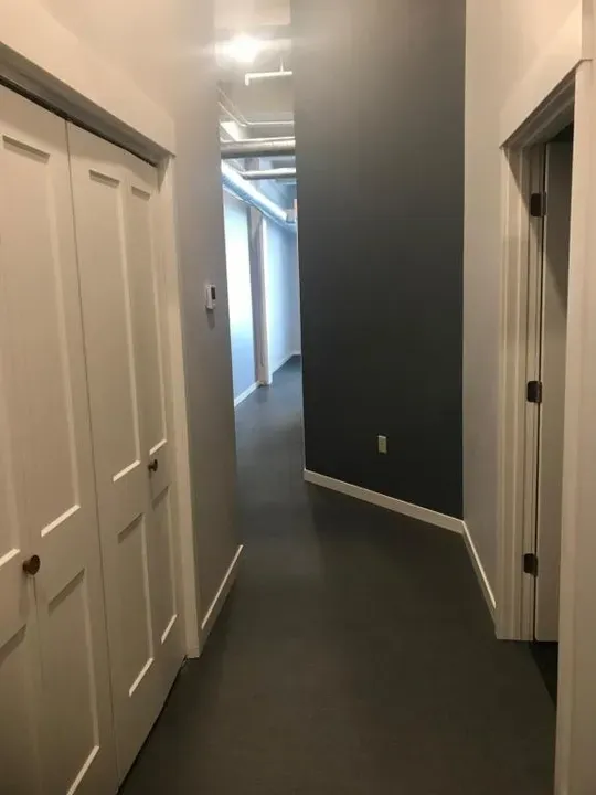2 Bed 1 Bath Contemporary High-Rise Condo in Topeka, KS - 2