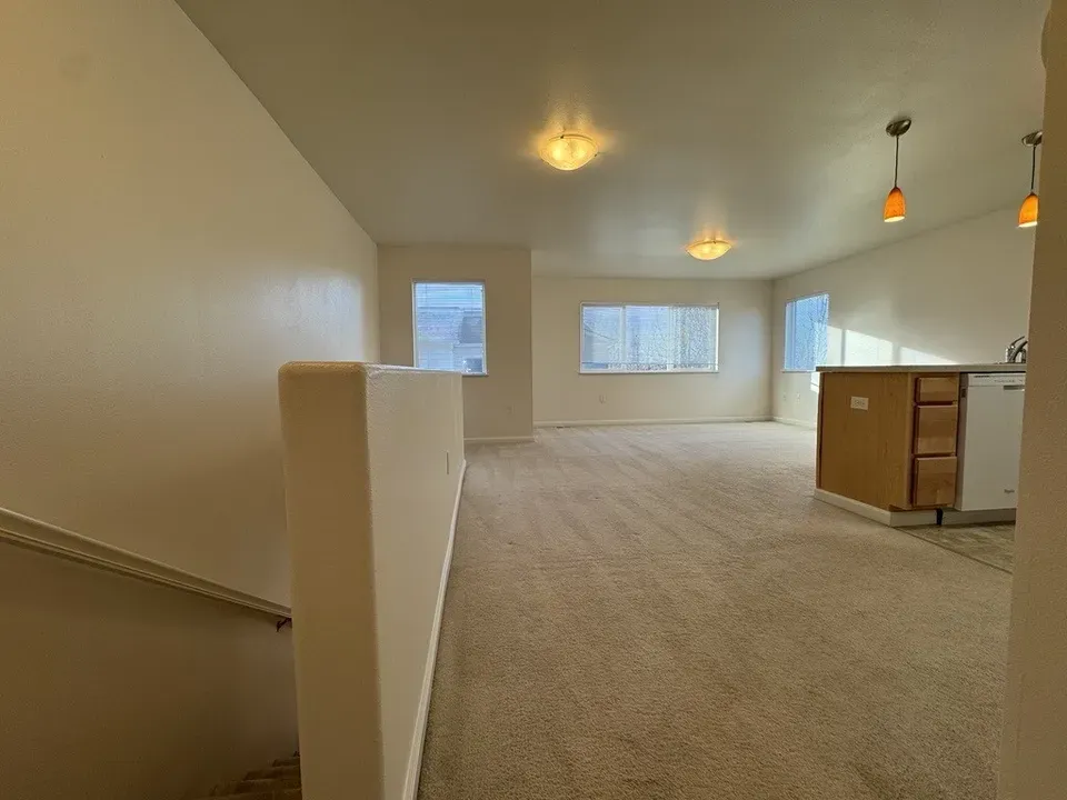2 Bed 1 Bath Contemporary Multi-Level Townhome in Anchorage, AK - 4