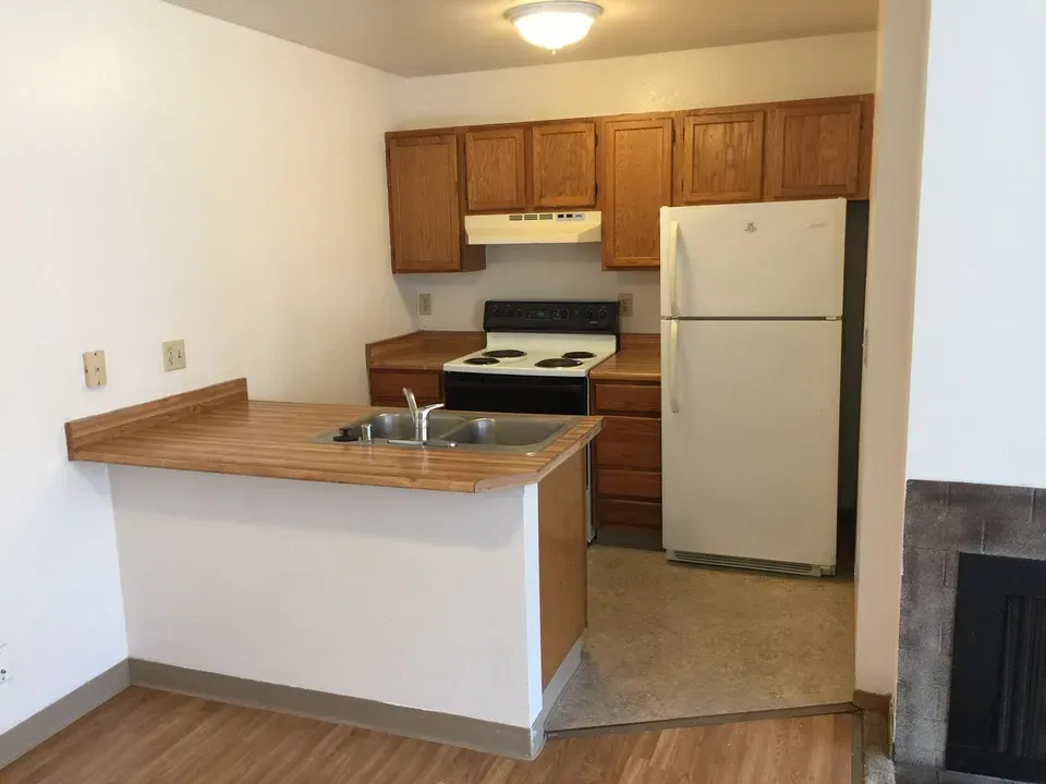 2 Bed 1 Bath Contemporary Multi-Level Townhome in Anchorage, AK - 1