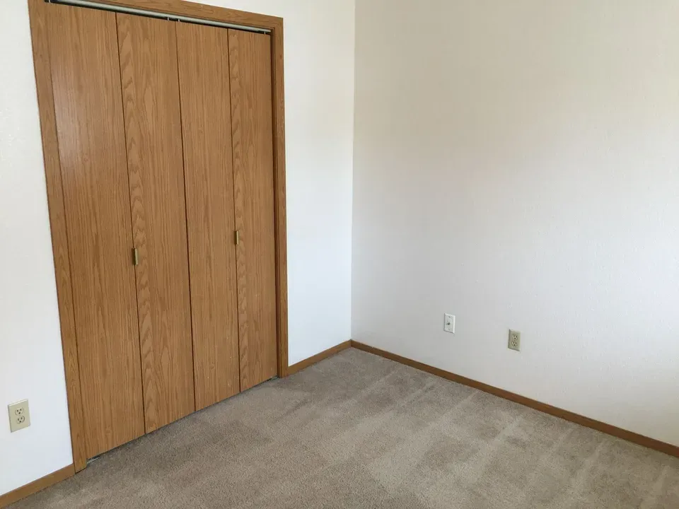 2 Bed 1 Bath Contemporary Multi-Level Townhome in Anchorage, AK - 5