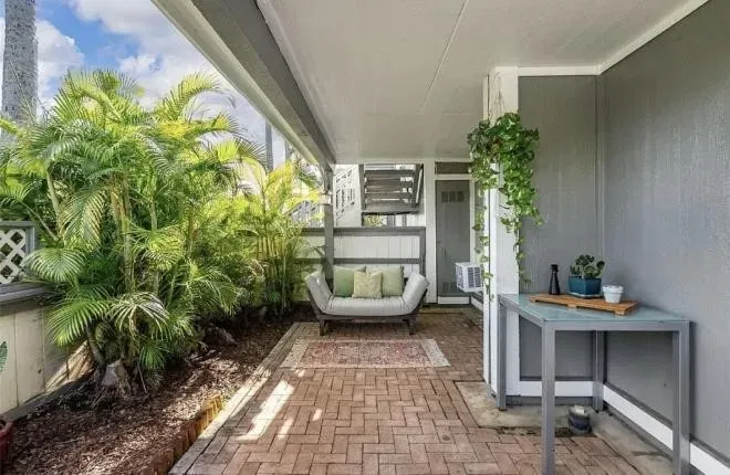 2 Bed 1 Bath Contemporary Multi-Level Townhome in Honolulu, HI - 1