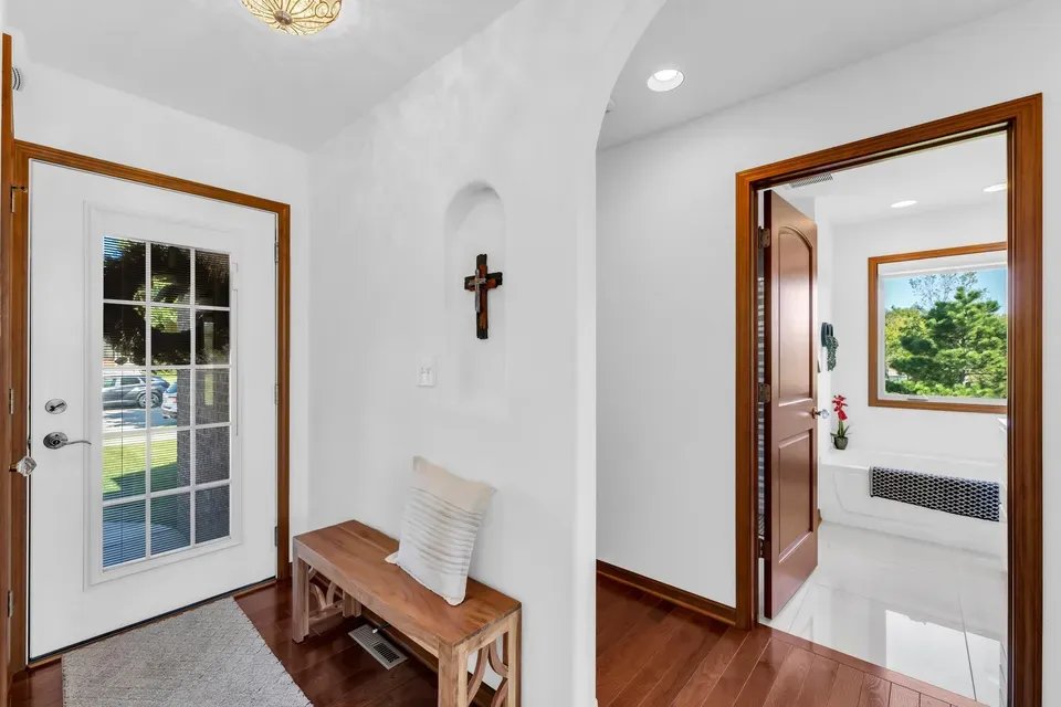 2 Bed 1 Bath Established Contemporary Home in Kenosha, WI - 3