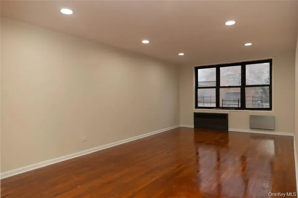 2 Bed 1 Bath Established Mid-Century Residence in Brooklyn, NY - 2