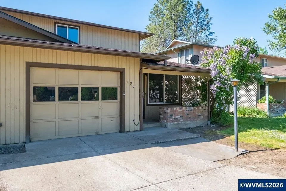 2 Bed 1 Bath Established Mid-Century Residence in Corvallis, OR - 2