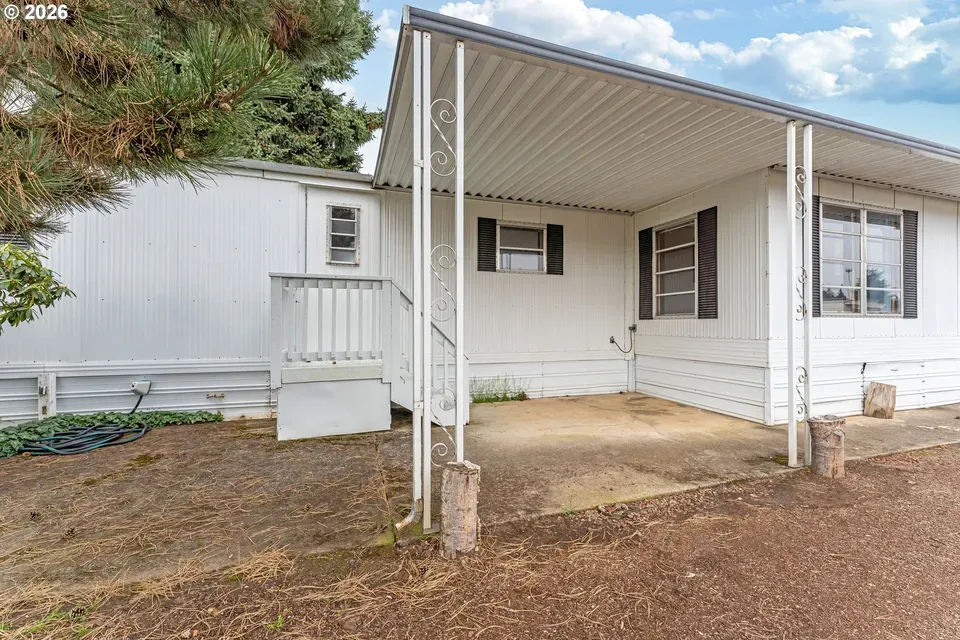 2 Bed 1 Bath Established Mid-Century Residence in Hillsboro, OR - 5