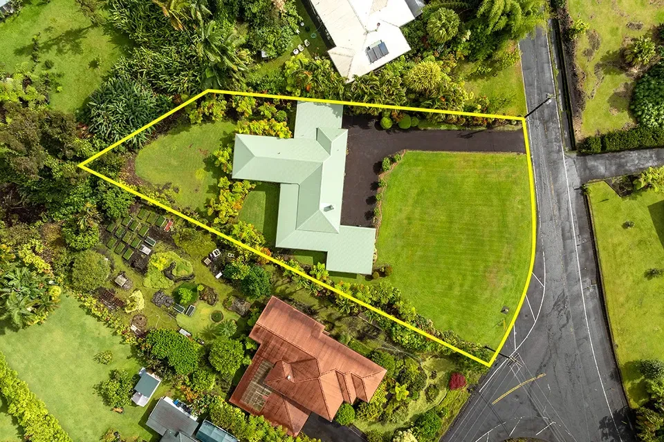 2 Bed 1 Bath Established Mid-Century Residence in Hilo, HI - 2