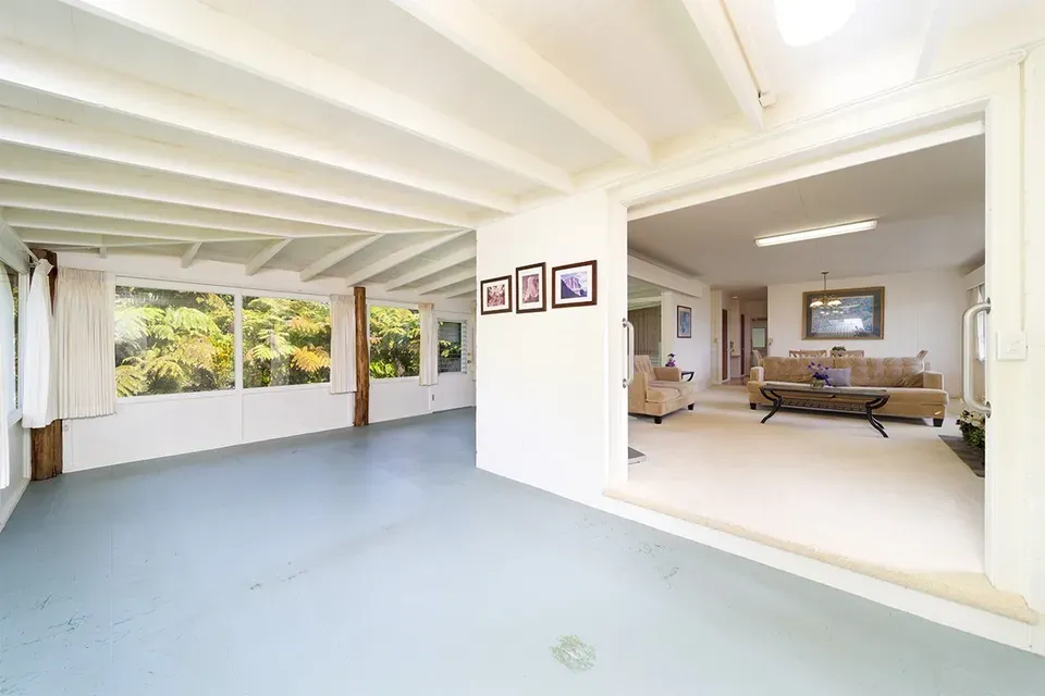 2 Bed 1 Bath Established Mid-Century Residence in Hilo, HI - 3
