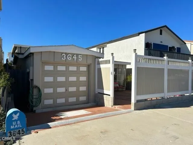 2 Bed 1 Bath Established Mid-Century Residence in Oxnard, CA - 3
