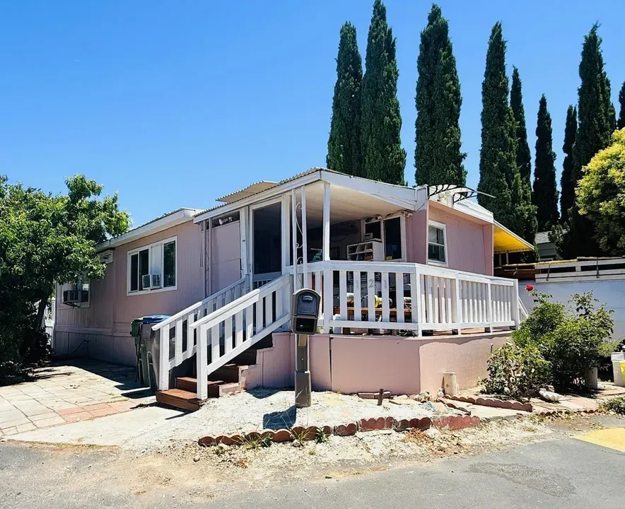 2 Bed 1 Bath Established Mid-Century Residence in San Jose, CA - 2