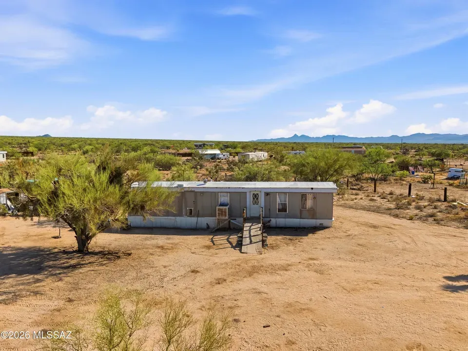 2 Bed 1 Bath Established Mid-Century Residence in Tucson, AZ - 1