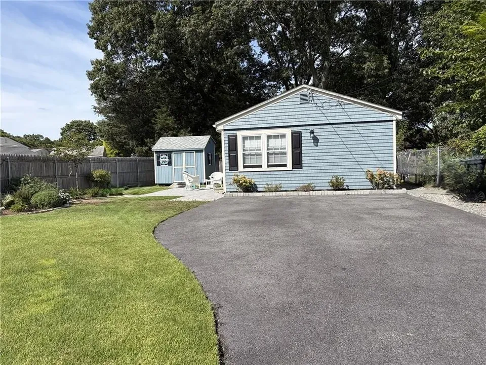 2 Bed 1 Bath Established Mid-Century Residence in Warwick, RI - 2