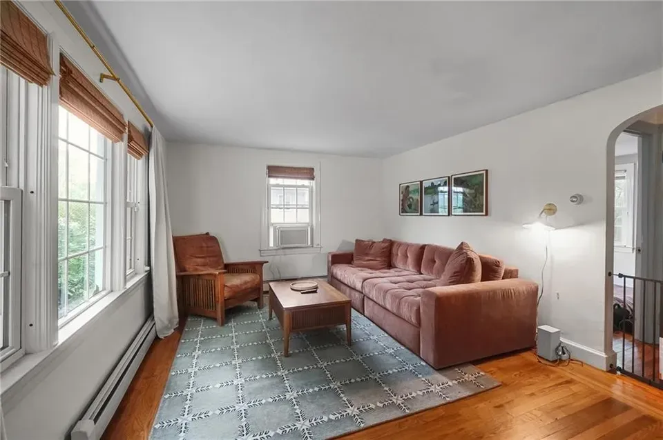 2 Bed 1 Bath Established Mid-Century Residence in Warwick, RI - 5