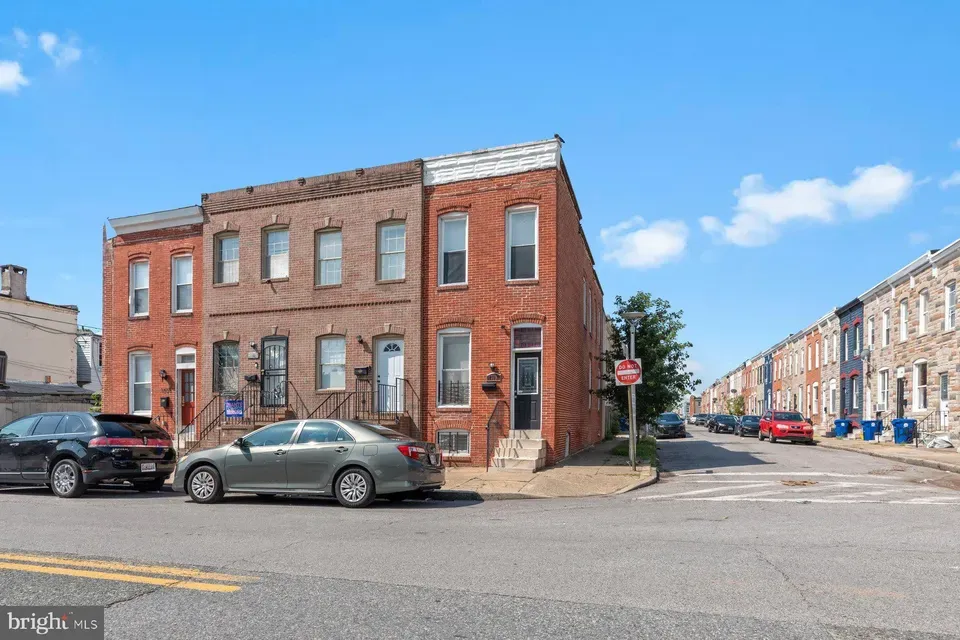 2 Bed 1 Bath Established Multi-Level Townhouse in Baltimore, MD - 4