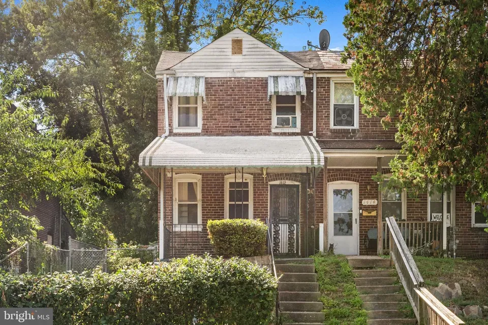 2 Bed 1 Bath Established Multi-Level Townhouse in Baltimore, MD