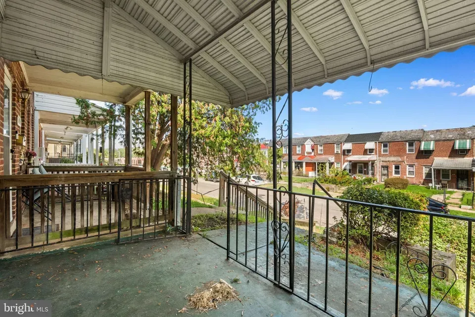 2 Bed 1 Bath Established Multi-Level Townhouse in Baltimore, MD - 3