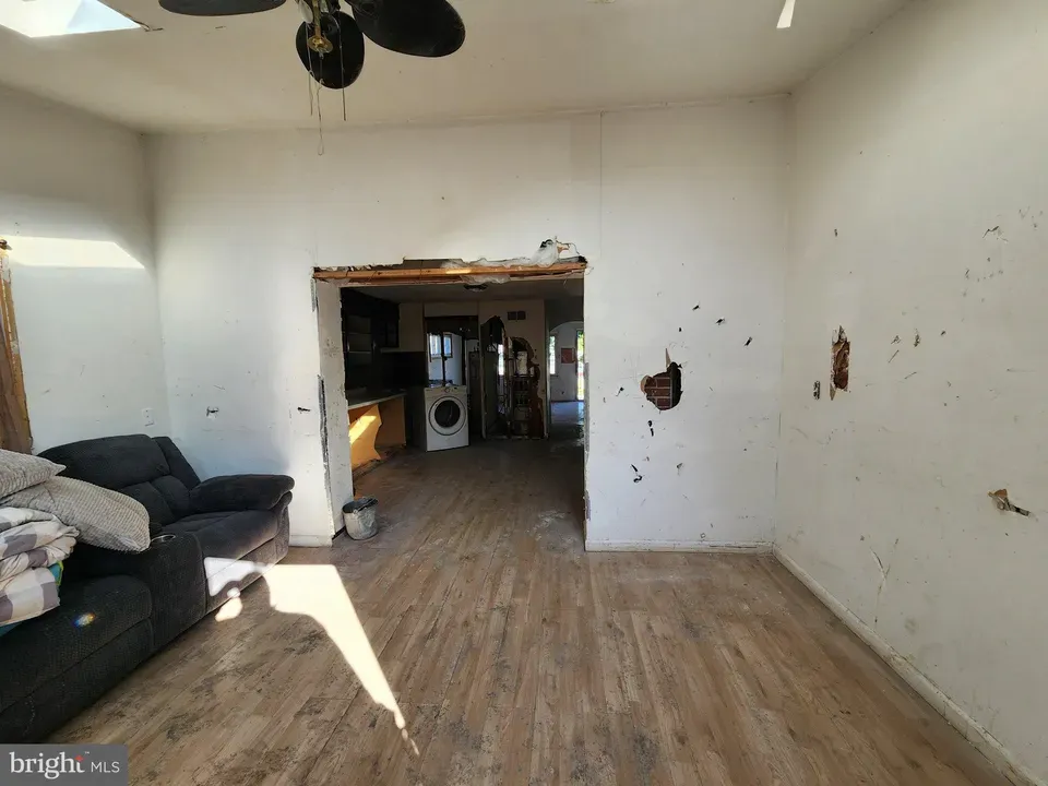 2 Bed 1 Bath Established Multi-Level Townhouse in Baltimore, MD - 3