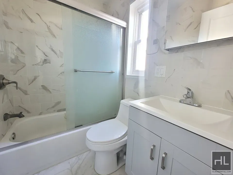 2 Bed 1 Bath Established Multi-Level Townhouse in Brooklyn, NY - 5