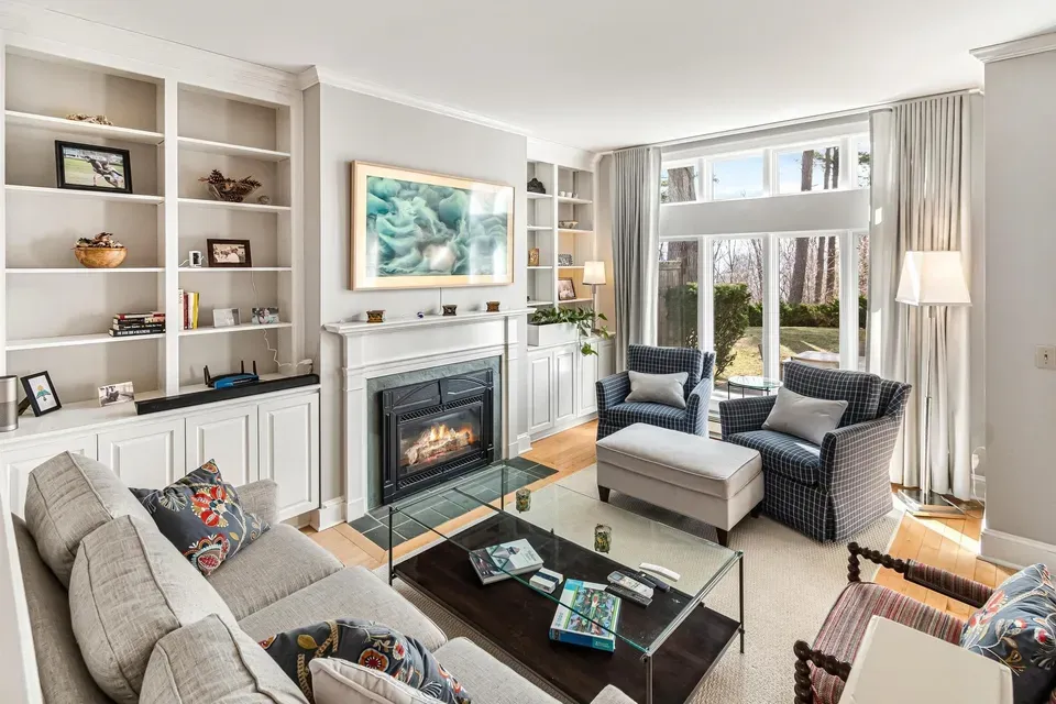 2 Bed 1 Bath Established Multi-Level Townhouse in Burlington, VT - 1