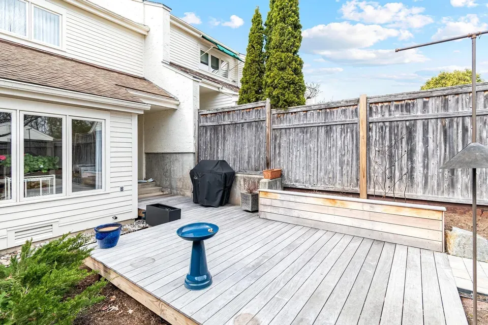 2 Bed 1 Bath Established Multi-Level Townhouse in Burlington, VT - 5