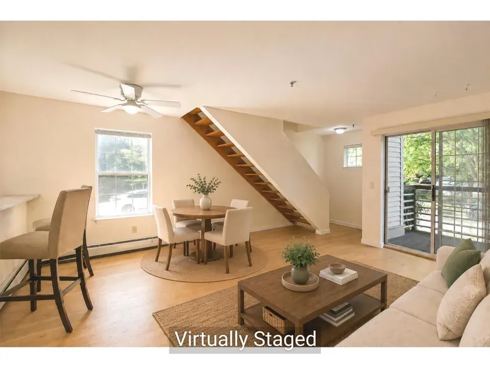 2 Bed 1 Bath Established Multi-Level Townhouse in Burlington, VT - 5