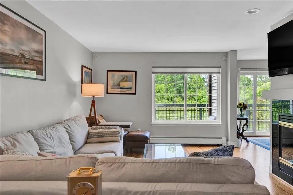 2 Bed 1 Bath Established Multi-Level Townhouse in Burlington, VT - 2