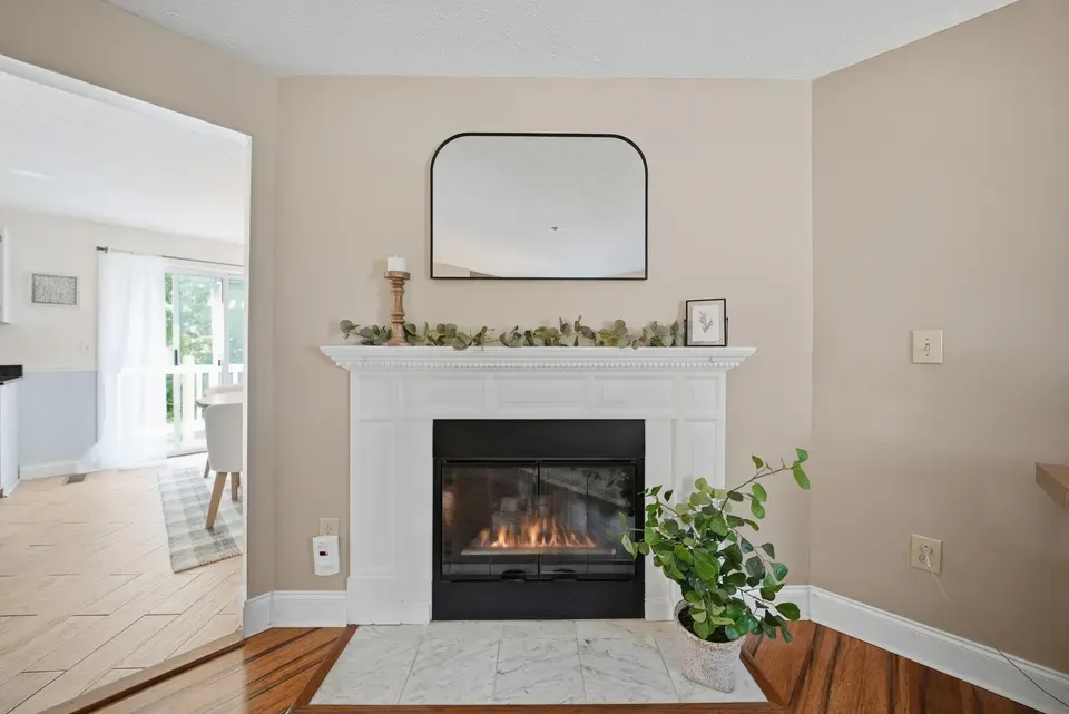2 Bed 1 Bath Established Multi-Level Townhouse in Manchester, NH - 2