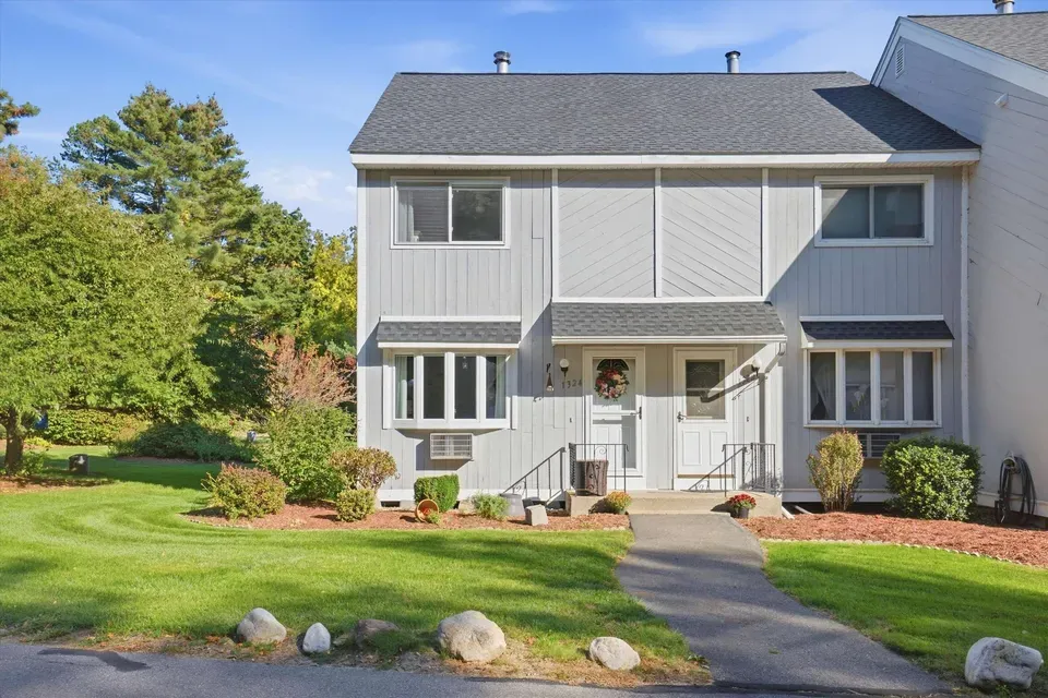 2 Bed 1 Bath Established Multi-Level Townhouse in Manchester, NH - 1