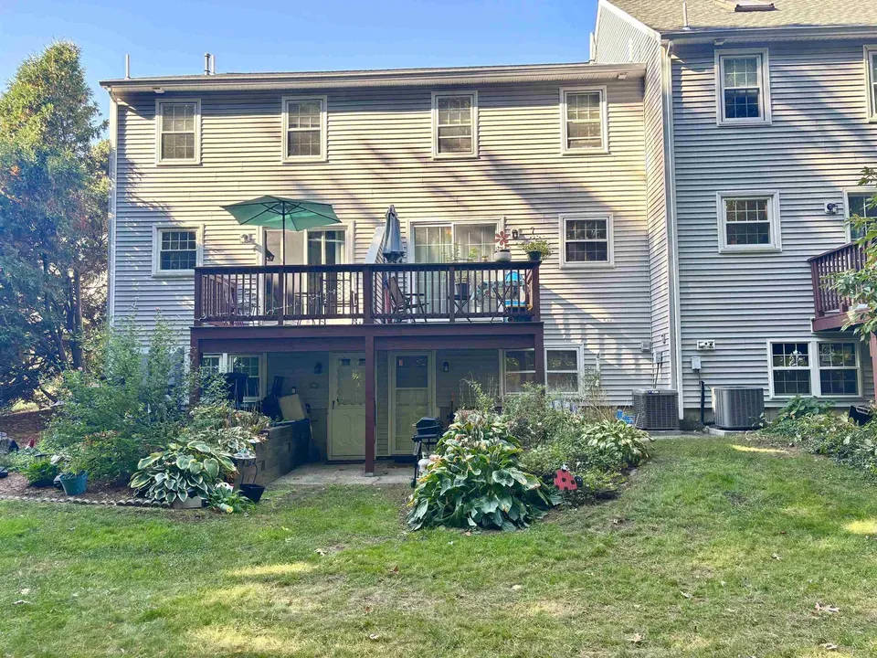 2 Bed 1 Bath Established Multi-Level Townhouse in Nashua, NH - 3