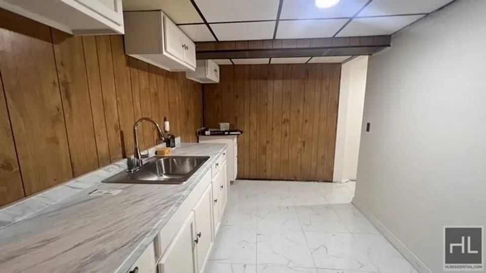 2 Bed 1 Bath Established Multi-Level Townhouse in New York, NY - 1