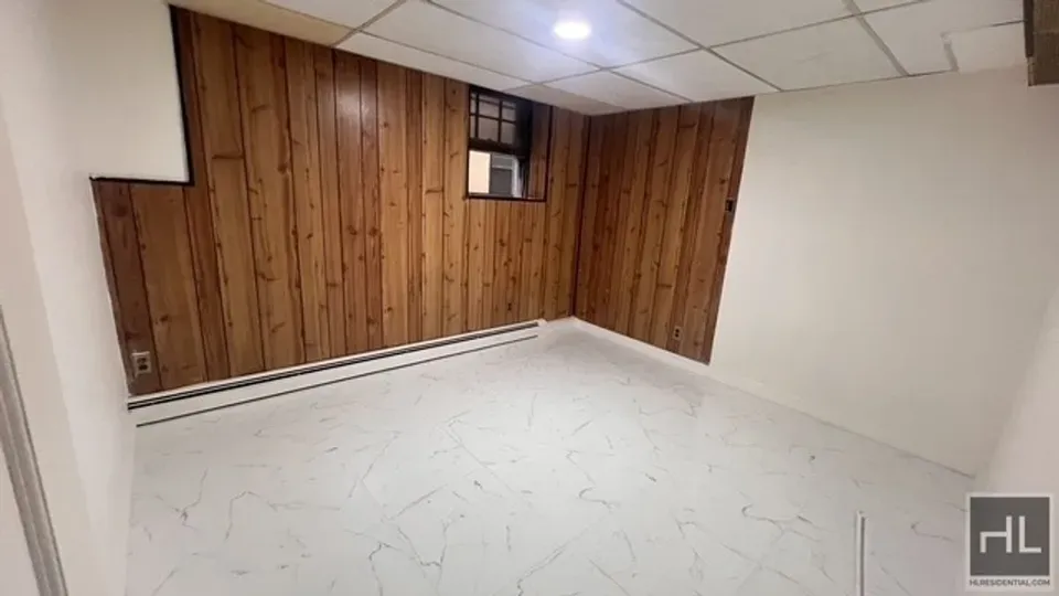 2 Bed 1 Bath Established Multi-Level Townhouse in New York, NY - 5