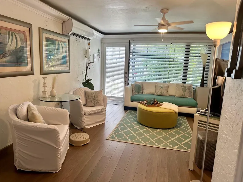 2 Bed 1 Bath Established Multi-Level Townhouse in San Juan, PR - 5
