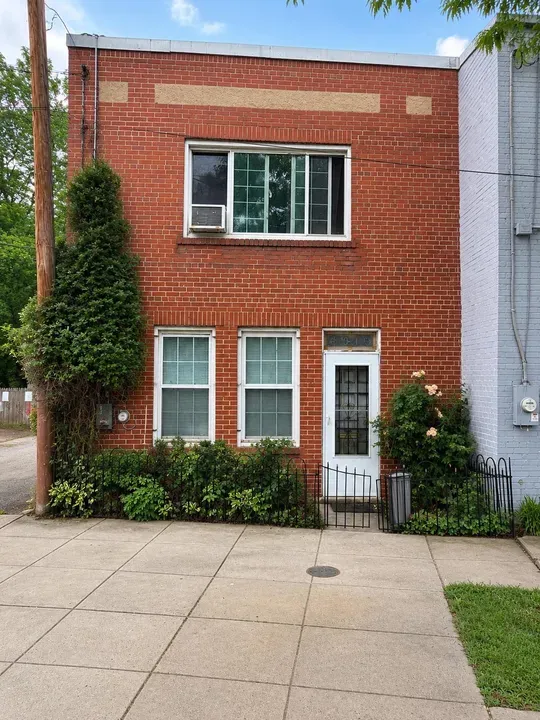 2 Bed 1 Bath Established Multi-Level Townhouse in Washington, DC