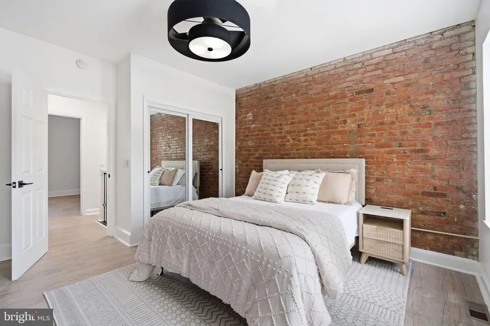2 Bed 1 Bath Established Multi-Level Townhouse in Washington, DC - 5