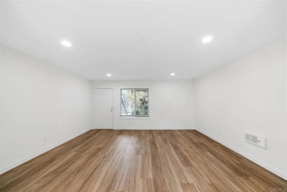 Interior view 3