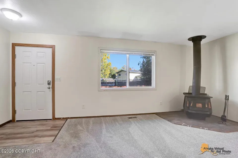 2 Bed 1 Bath Modern Contemporary Residence in Anchorage, AK - 5