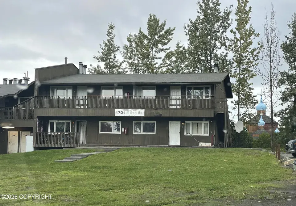 2 Bed 1 Bath Modern Contemporary Residence in Anchorage, AK