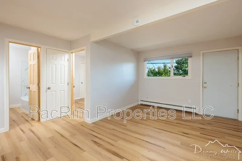2 Bed 1 Bath Modern Contemporary Residence in Anchorage, AK - 5