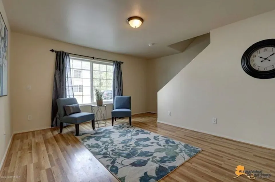 2 Bed 1 Bath Modern Contemporary Residence in Anchorage, AK - 5