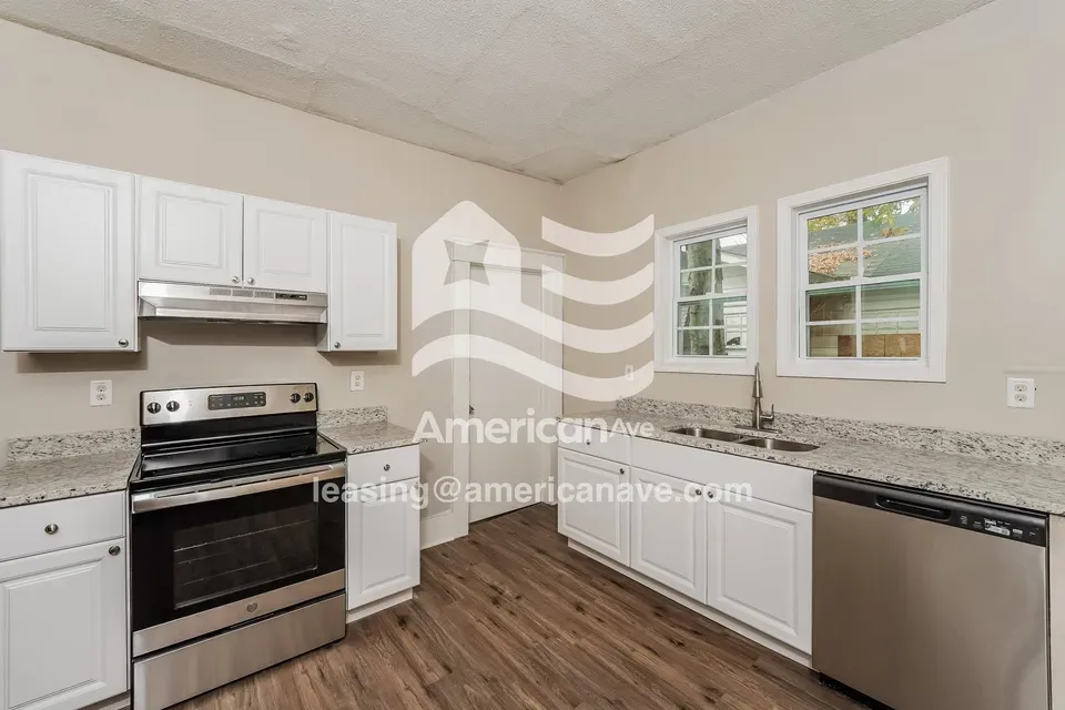 2 Bed 1 Bath Modern Contemporary Residence in Birmingham, AL - 5