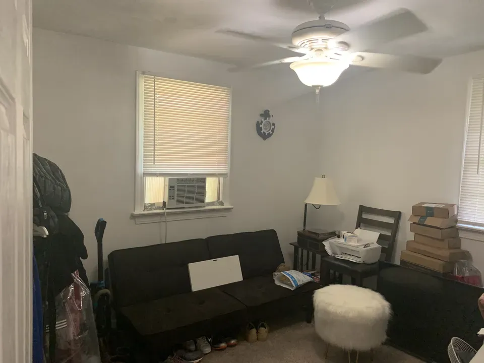 2 Bed 1 Bath Modern Contemporary Residence in Chesapeake, VA - 4
