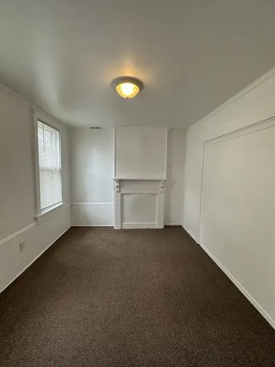 2 Bed 1 Bath Modern Contemporary Residence in Chesapeake, VA - 4