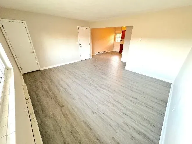 2 Bed 1 Bath Modern Contemporary Residence in Chesapeake, VA - 4