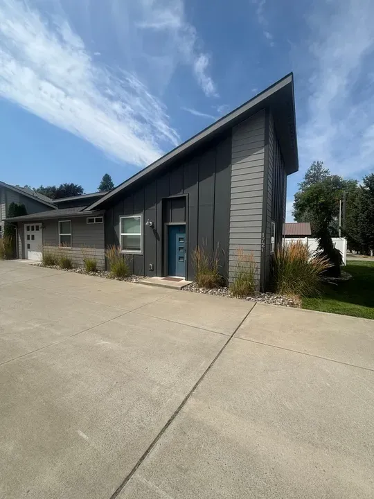 2 Bed 1 Bath Modern Contemporary Residence in Coeur d Alene, ID - 1