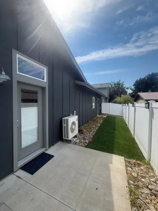 2 Bed 1 Bath Modern Contemporary Residence in Coeur d Alene, ID - 5